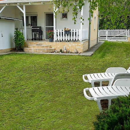 Holiday Home Balatonszárszó Balatonszarszo Exterior foto